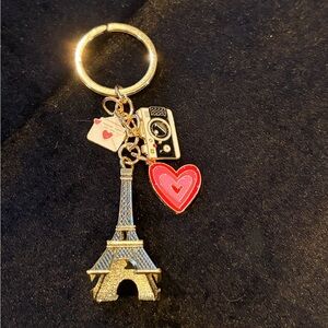 ✈️ C769 Eiffel Tower Keychain with Heart and Camera Charms
